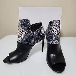 Calvin Klein Sarine, open toe leather booties. Size 8.